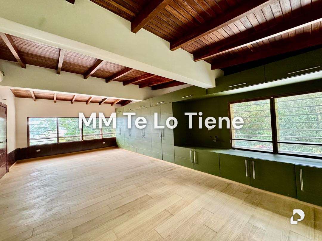 Casa en Oripoto, Caracas – 25