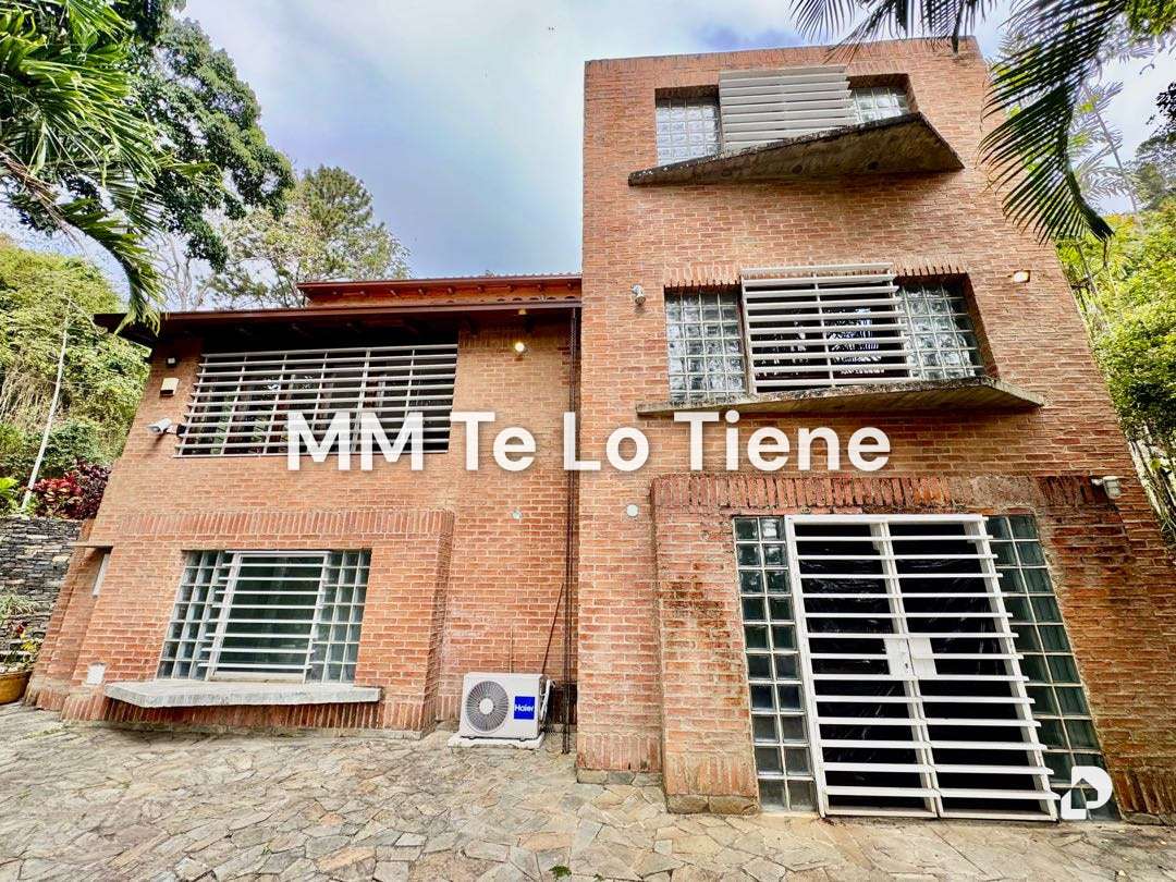 Casa en Oripoto, Caracas – 28