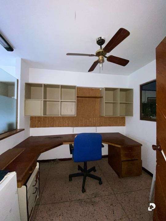 Office in Altamira, Caracas – 13