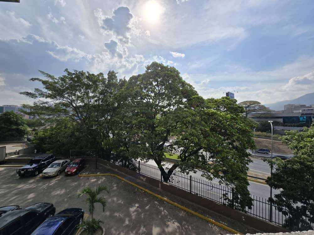 Oficina en Chacao, Caracas - 1