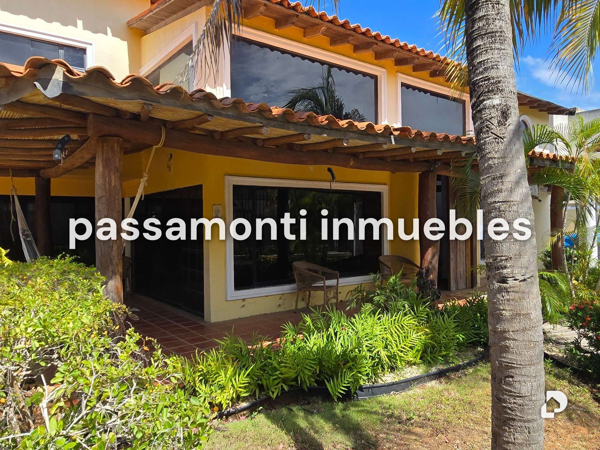 Casa en Paraiso, Pampatar – 28