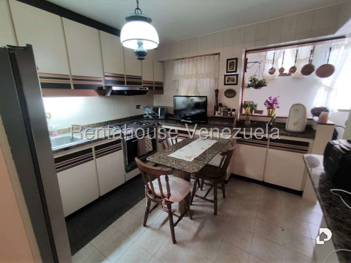 Apartment in Caracas – 23