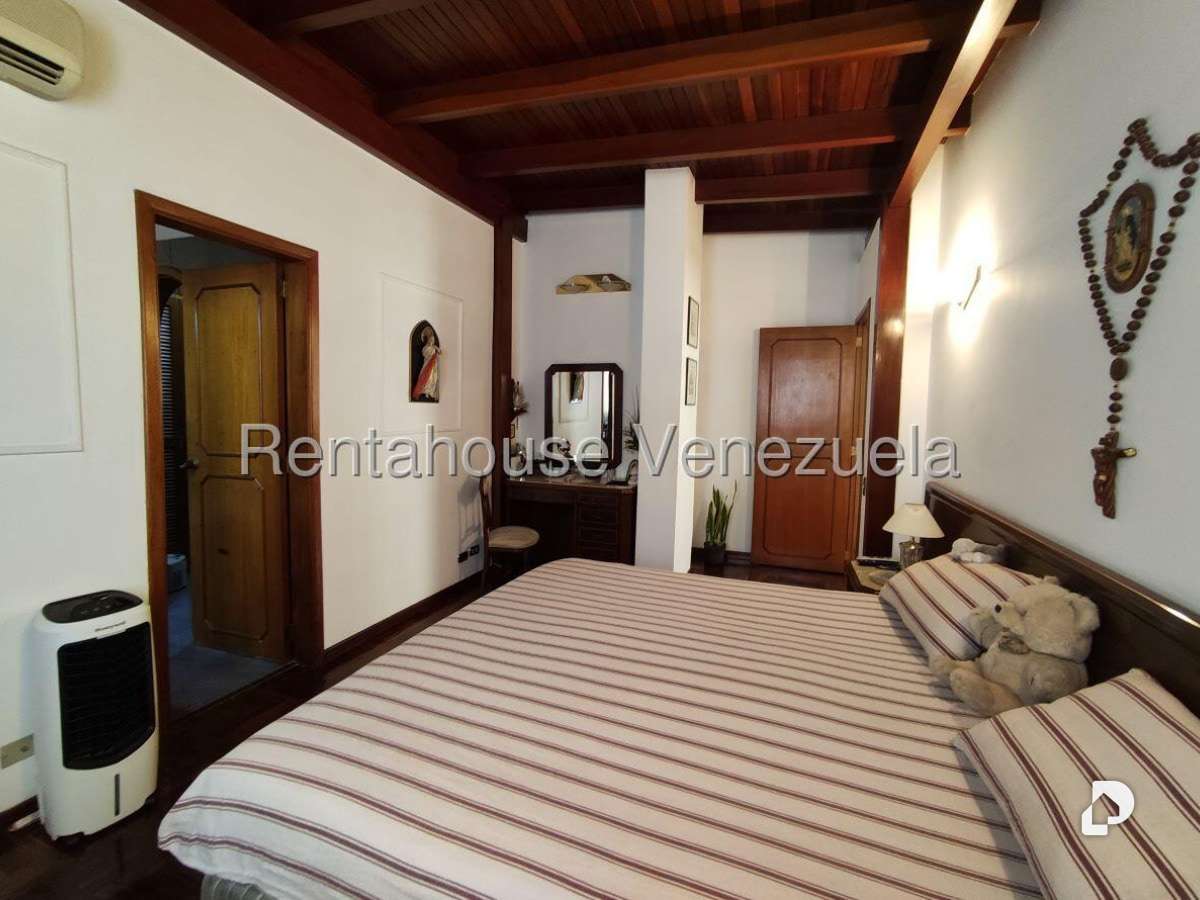 Apartment in Caracas – 15