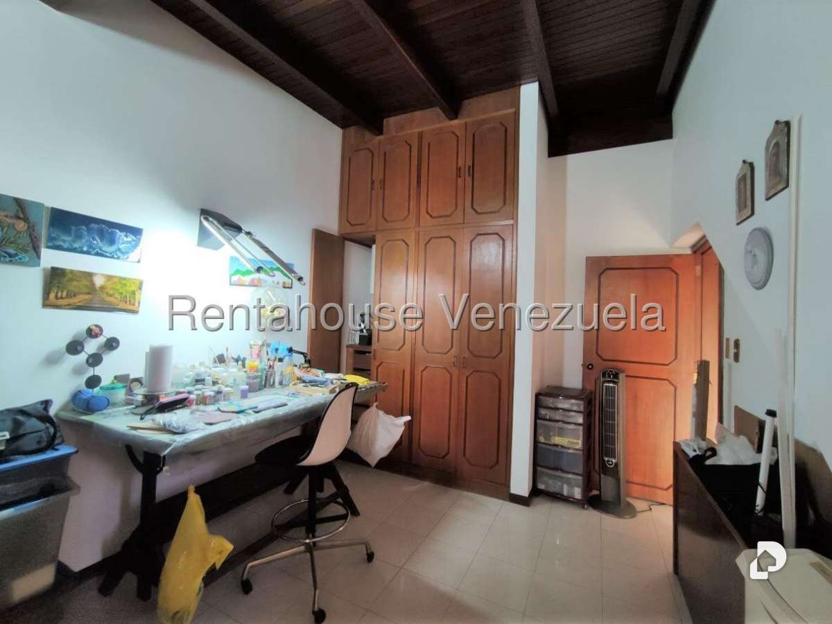 Apartment in Caracas – 12