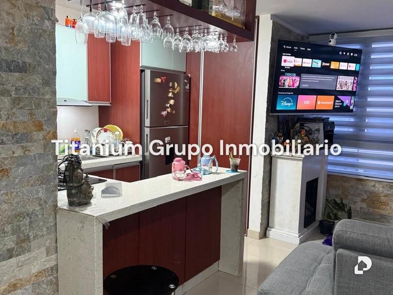 Apartamento en Valle Topacio, San Diego – 2