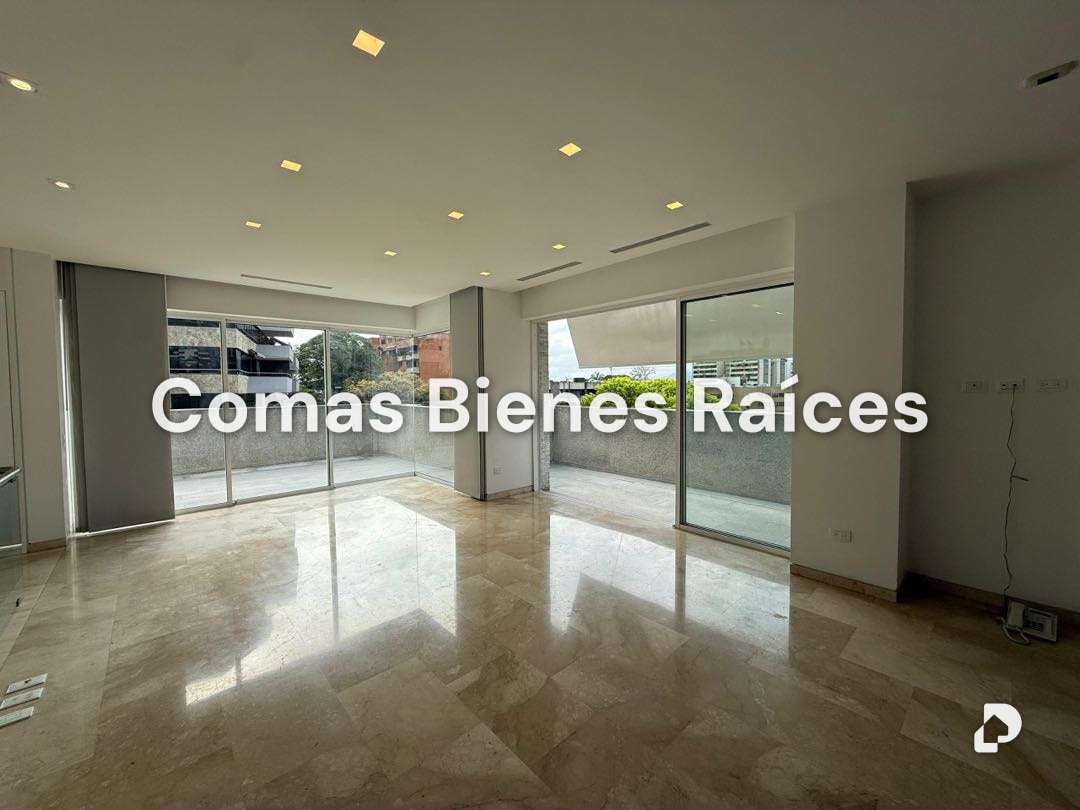 Apartamento en Los Palos Grandes, Caracas – 2