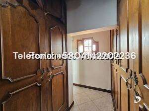Casa en Cumbres de Curumo, Caracas – 100