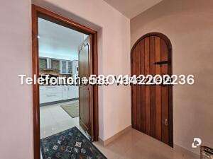 Casa en Cumbres de Curumo, Caracas – 53