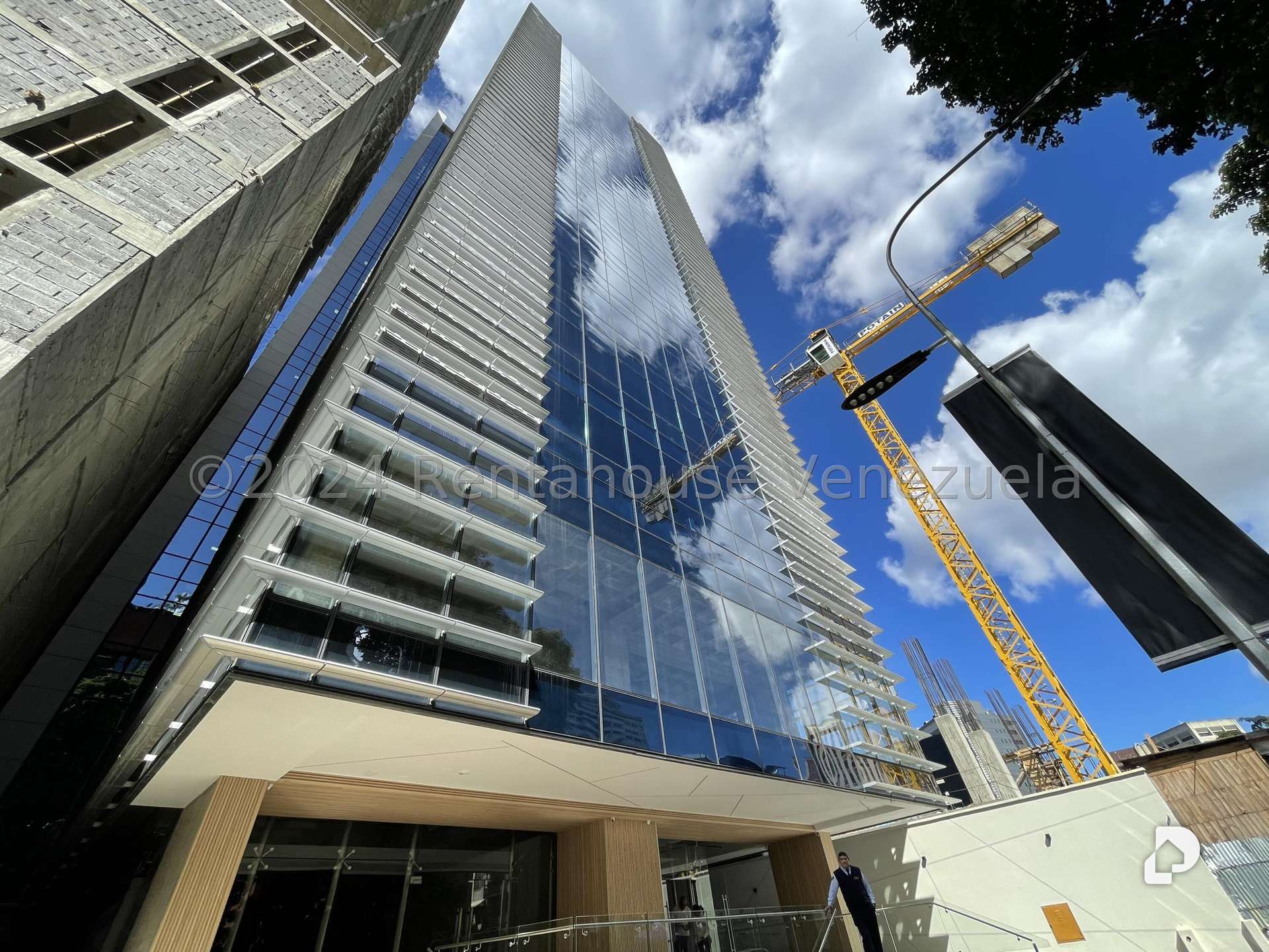 Local comercial en Las Mercedes, Caracas – 1