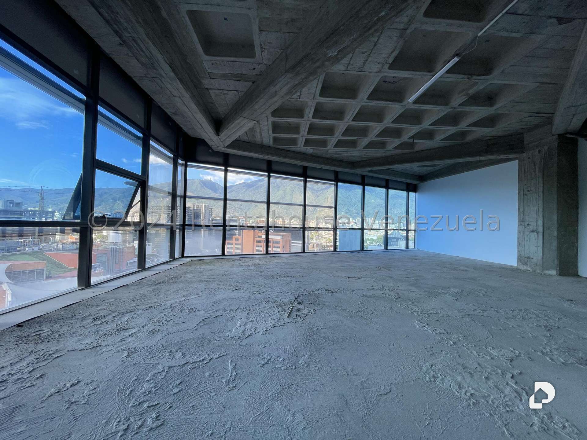 Local comercial en Las Mercedes, Caracas – 19