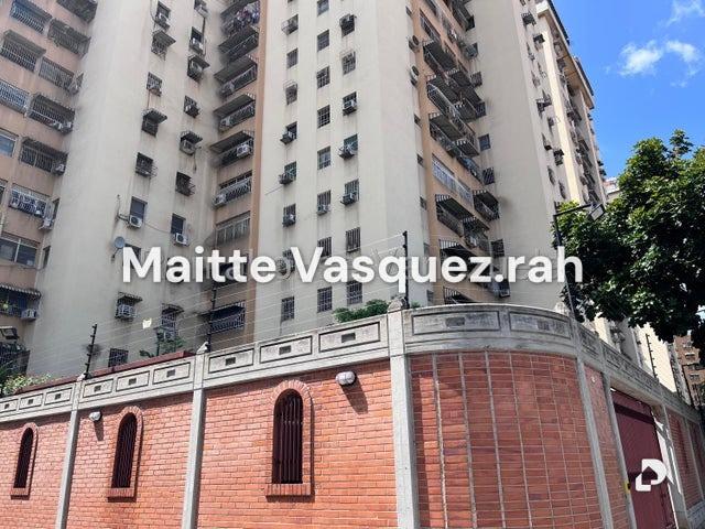 Apartamento en Urbanización El Centro, Maracay – 1