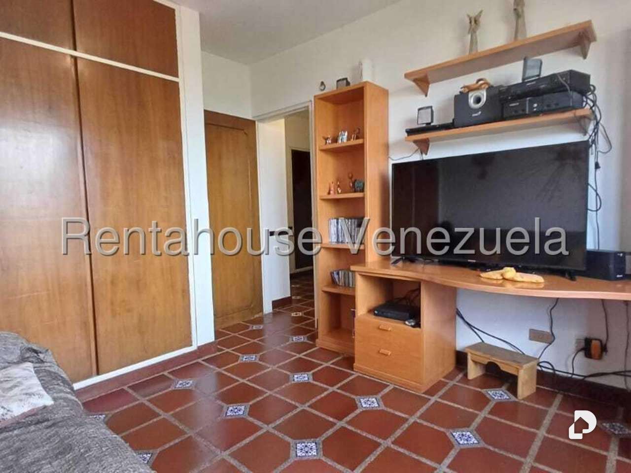 Apartamento en La Florida, Caracas – 24
