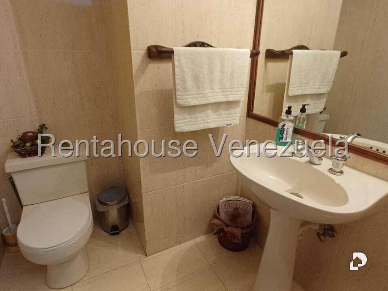 Apartamento en La Florida, Caracas – 22