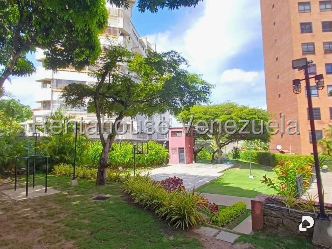 Apartamento en La Florida, Caracas – 28