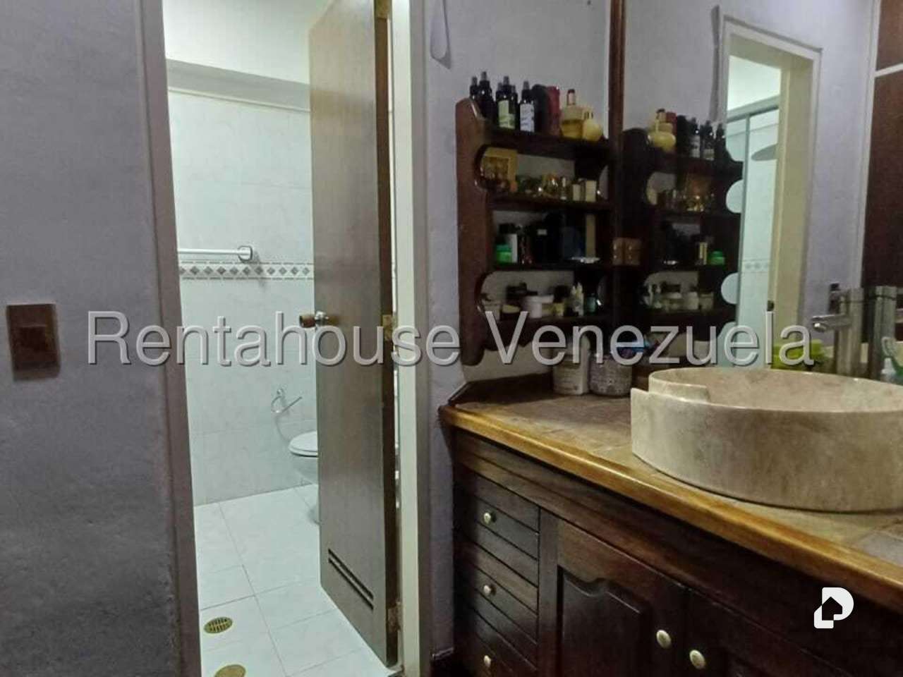 Apartamento en La Florida, Caracas – 26