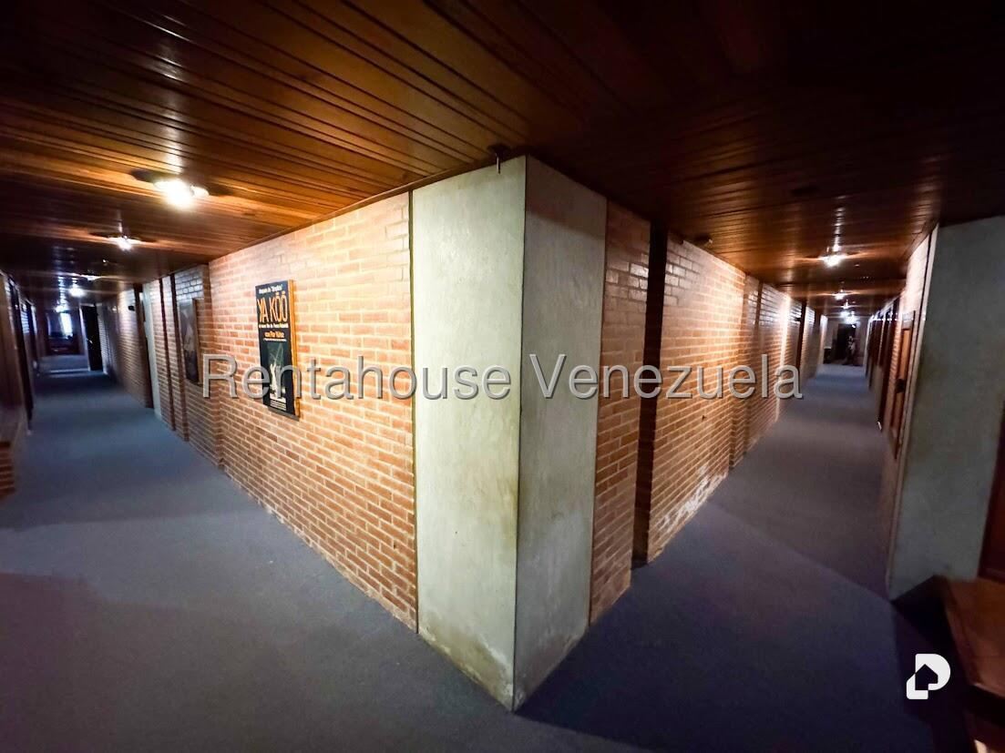 Galpón en Colinas de Bello Monte, Caracas – 4