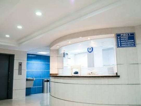 Local comercial en Valencia - 1