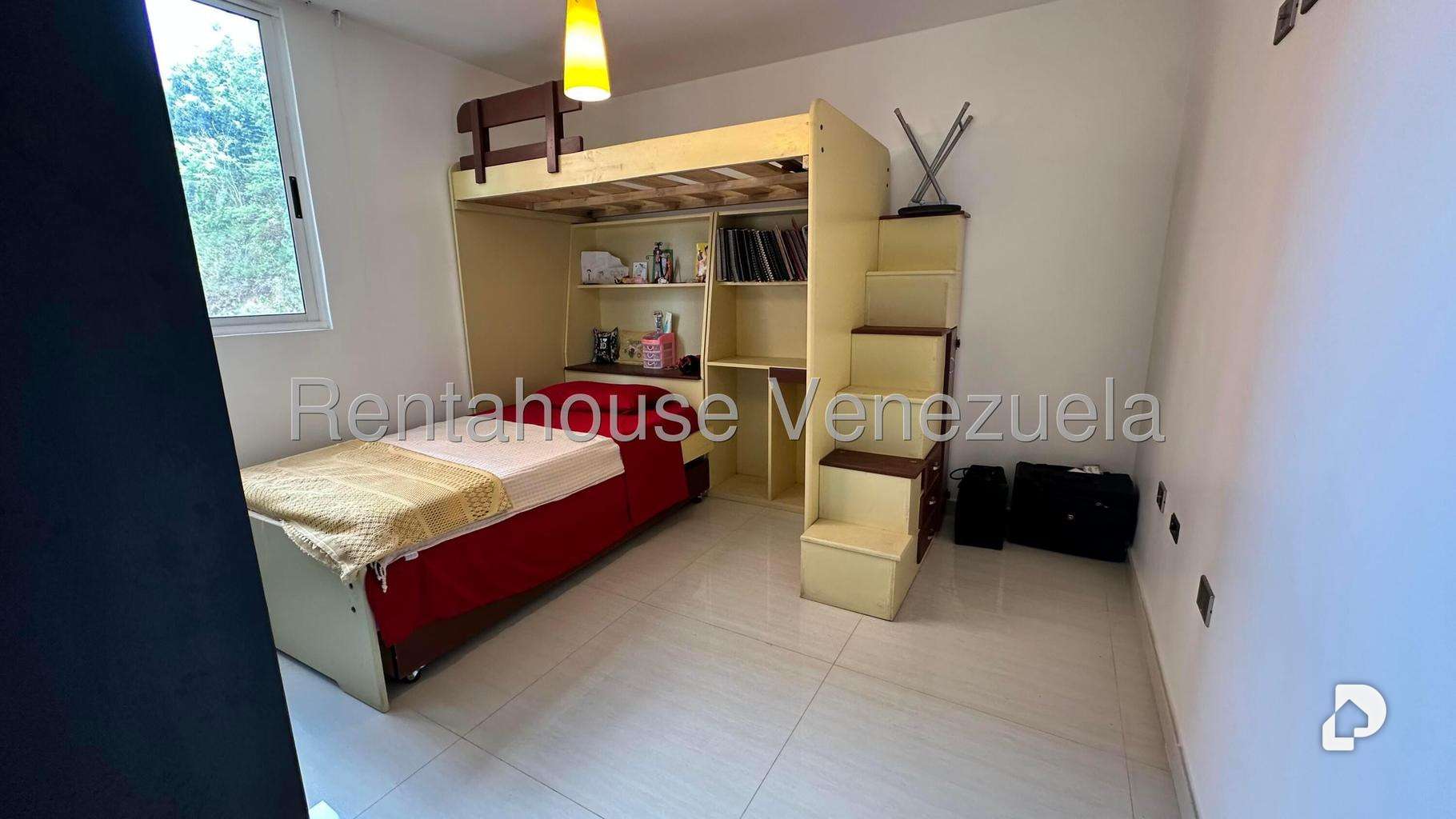 Apartamento en Colinas de La Tahona, Caracas – 13