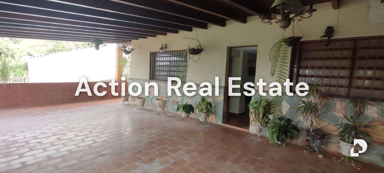 Casa en Los Castores, Altos Mirandinos – 14