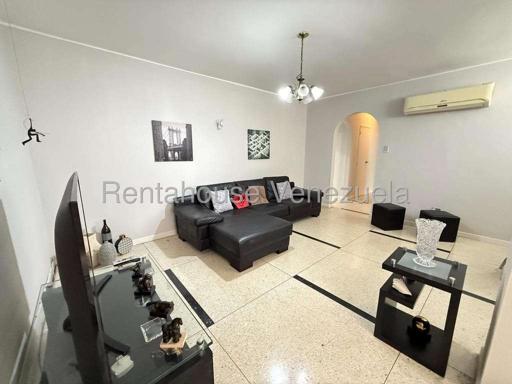 Apartamento en Los Palos Grandes, Caracas - 1