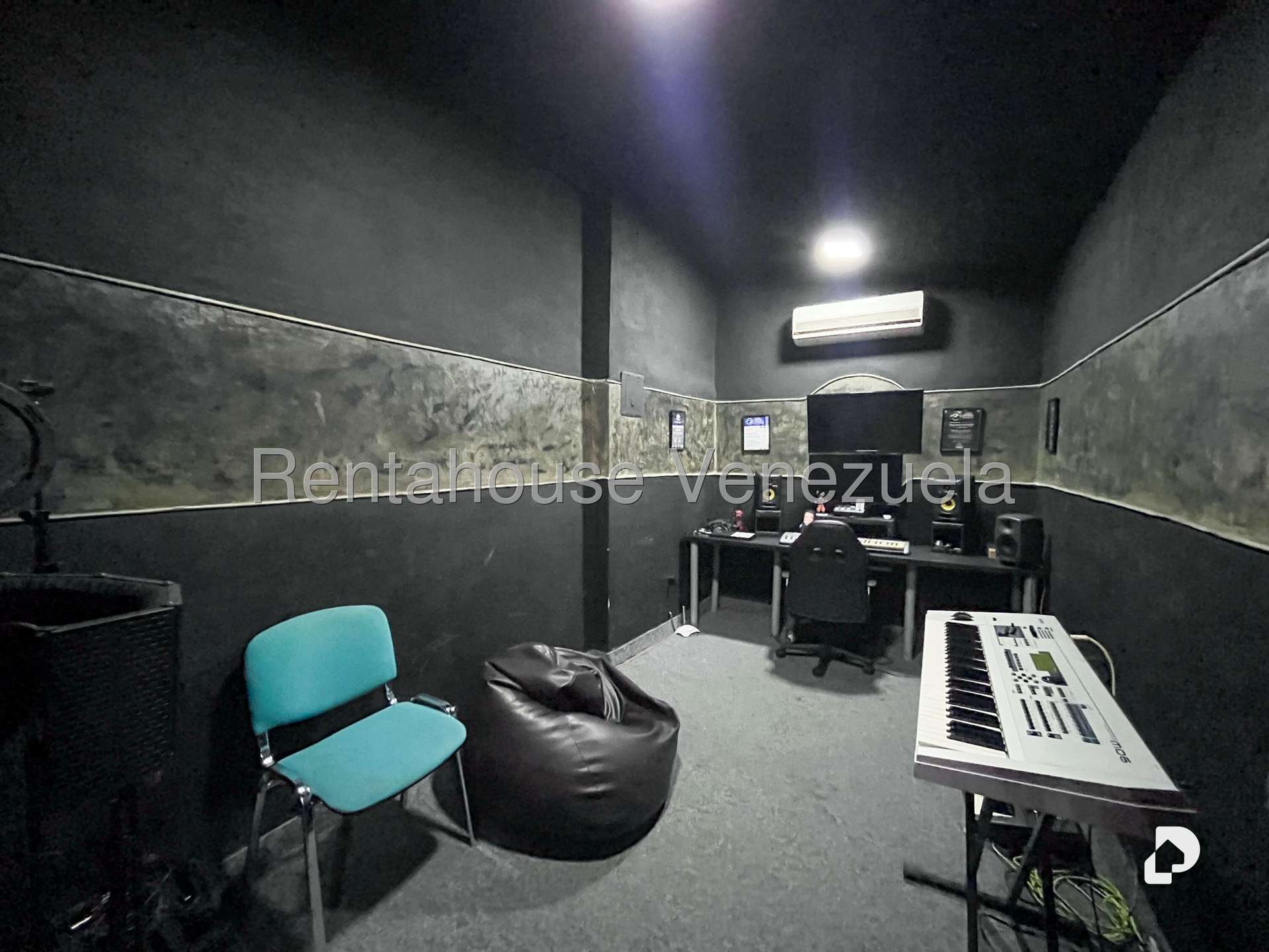 Casa en Alta Florida, Caracas – 21