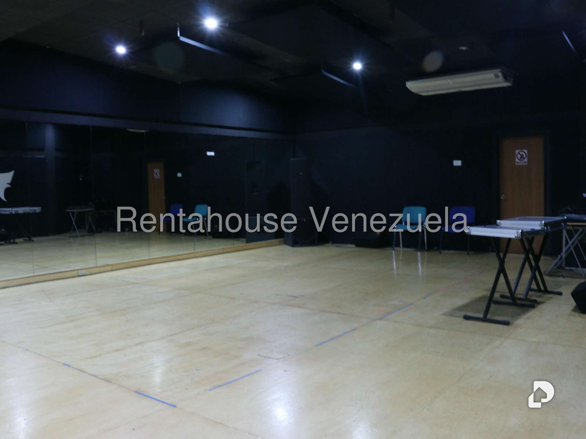 Casa en Alta Florida, Caracas – 24