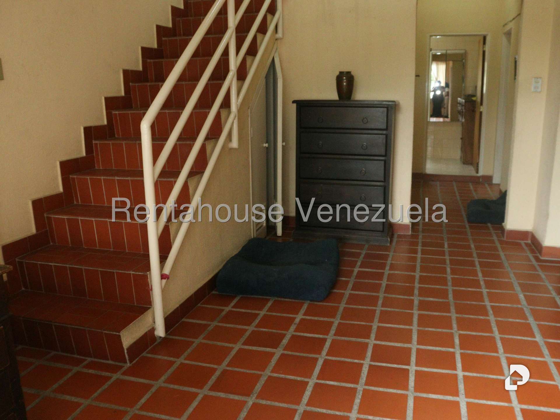 Casa en Alta Florida, Caracas – 12
