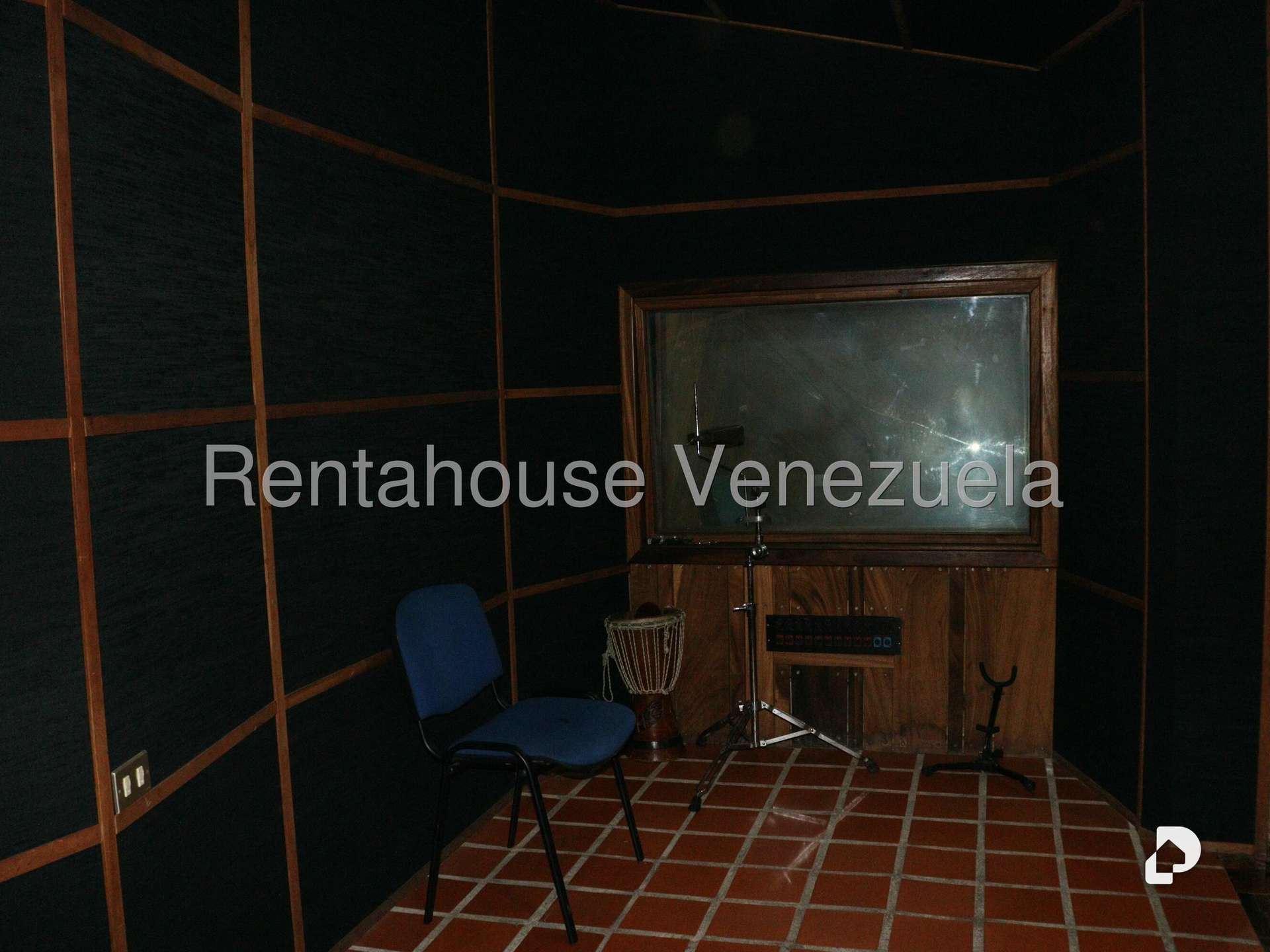 Casa en Alta Florida, Caracas – 27