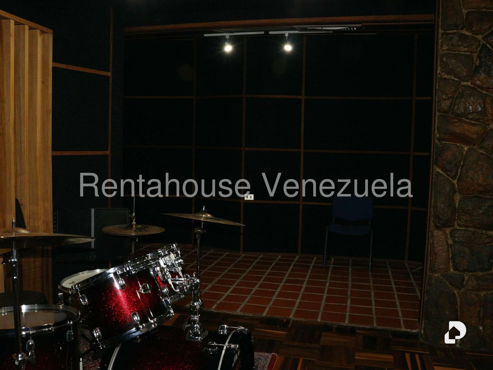 Casa en Alta Florida, Caracas – 26