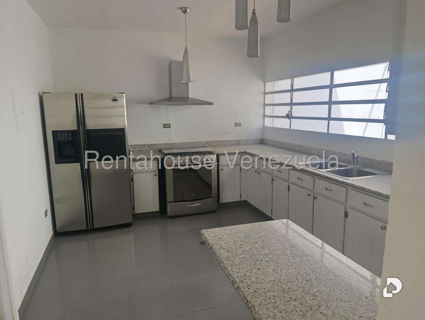Casa en Prados del Este, Caracas – 13