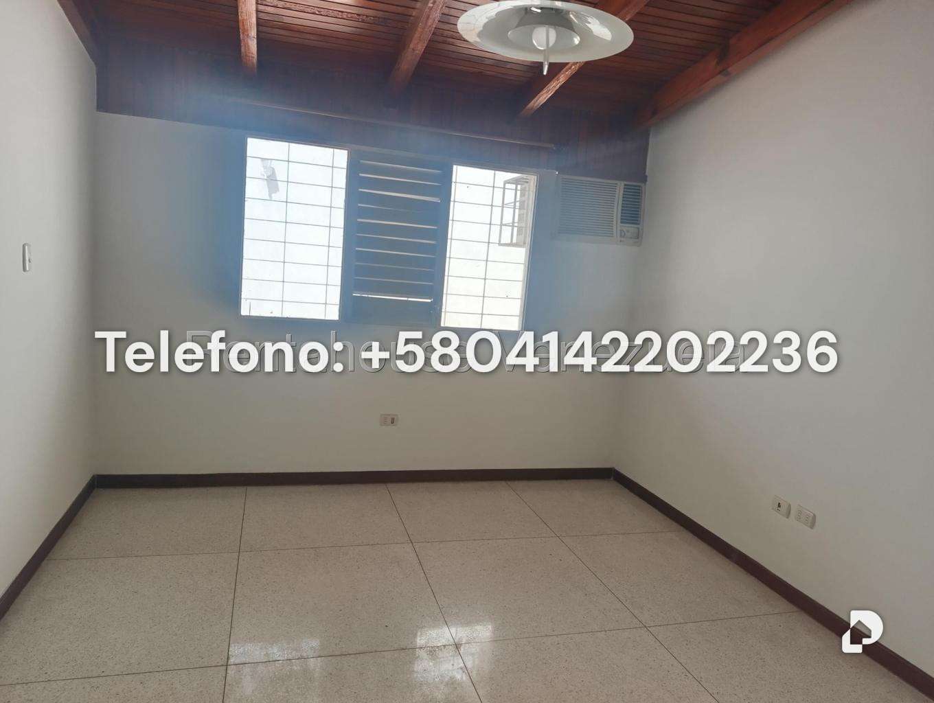 Casa en Prados del Este, Caracas – 29