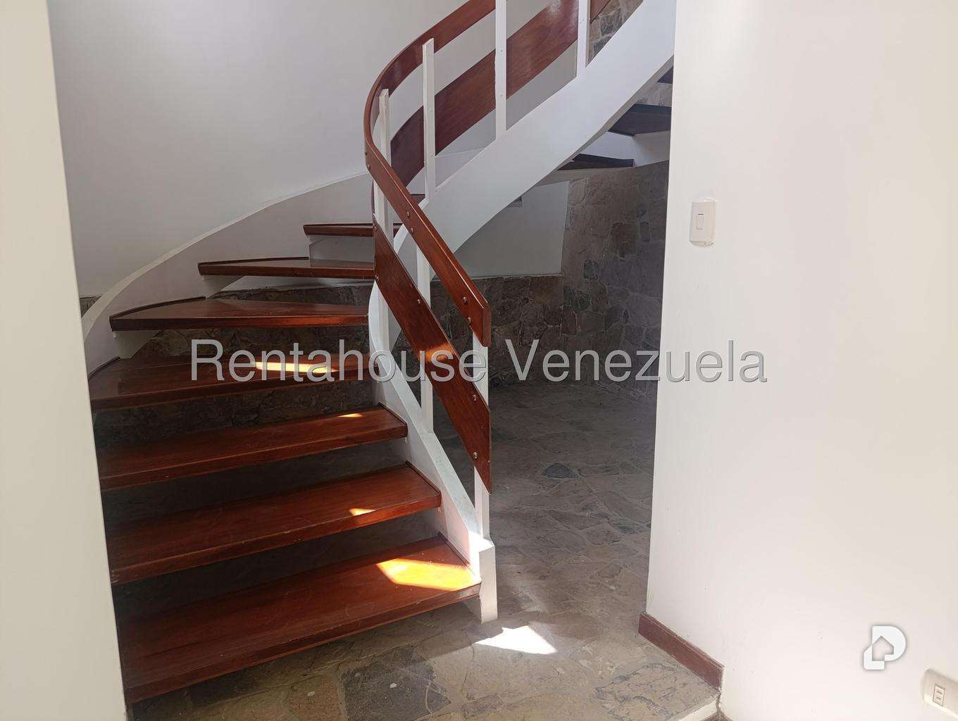 Casa en Prados del Este, Caracas – 35