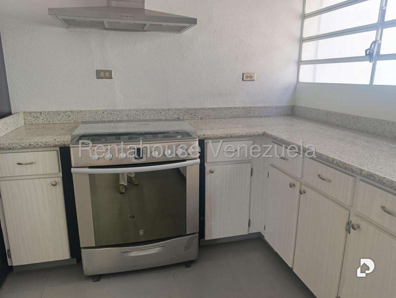 Casa en Prados del Este, Caracas – 16