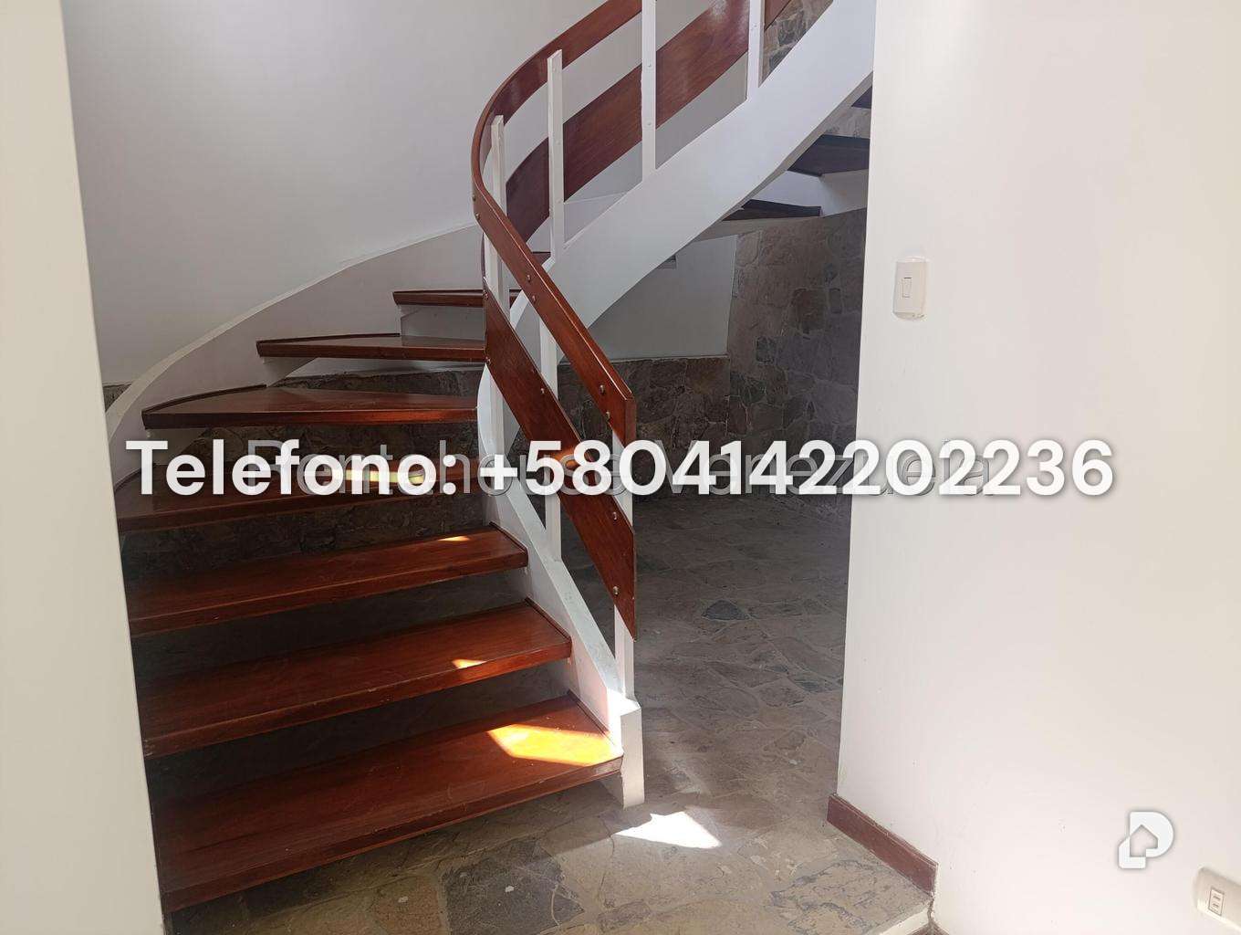 Casa en Prados del Este, Caracas – 35