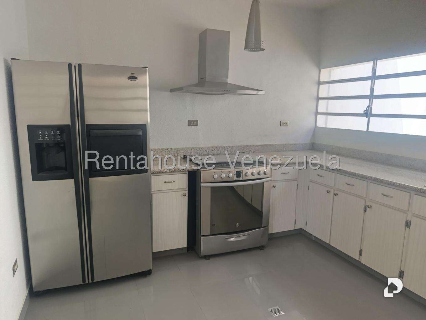 Casa en Prados del Este, Caracas – 15