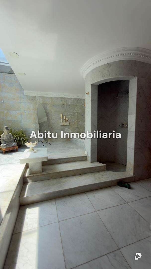 Apartamento en Altamira, Caracas – 13