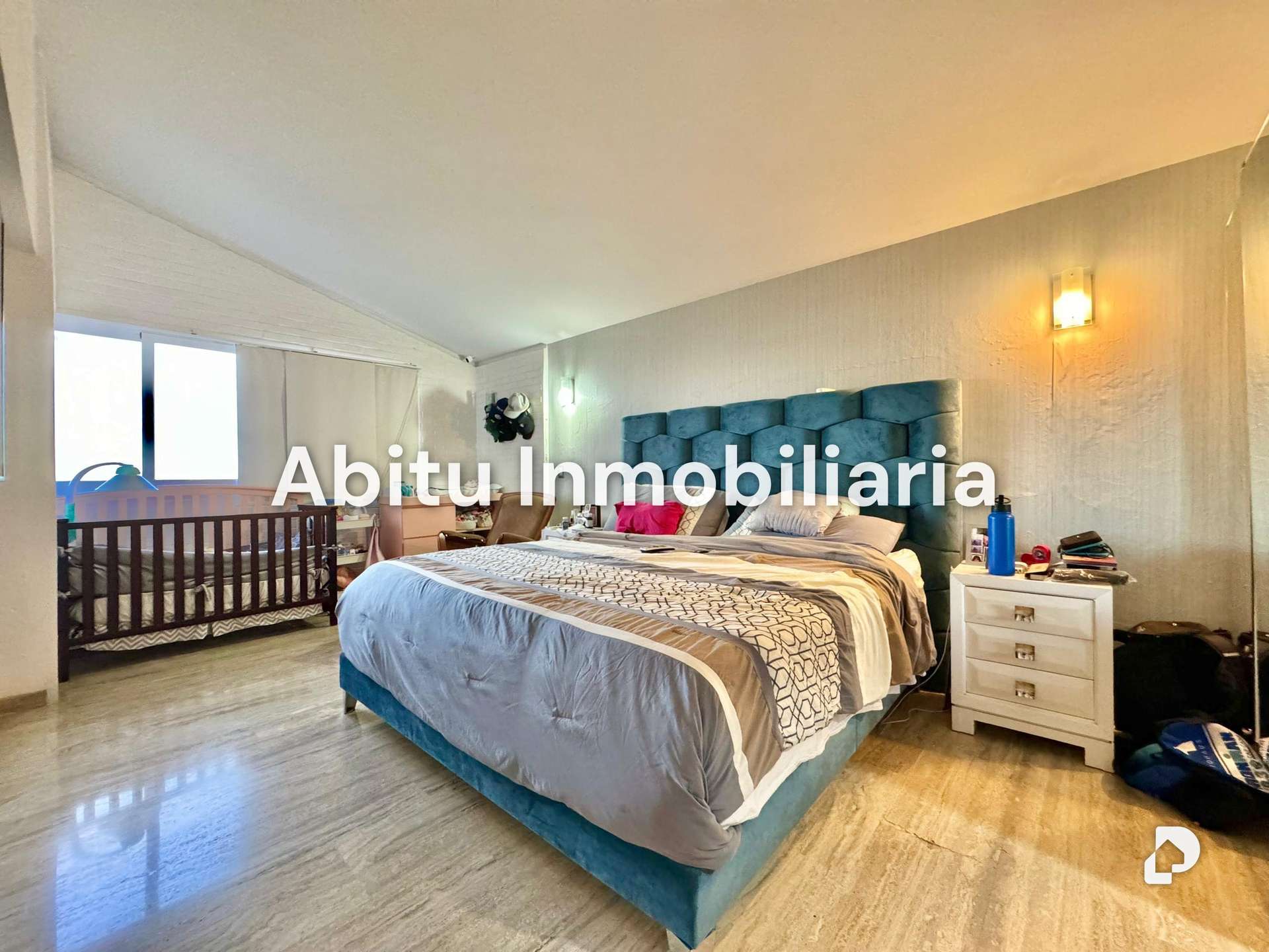 Casa en Loma Linda, Caracas – 8