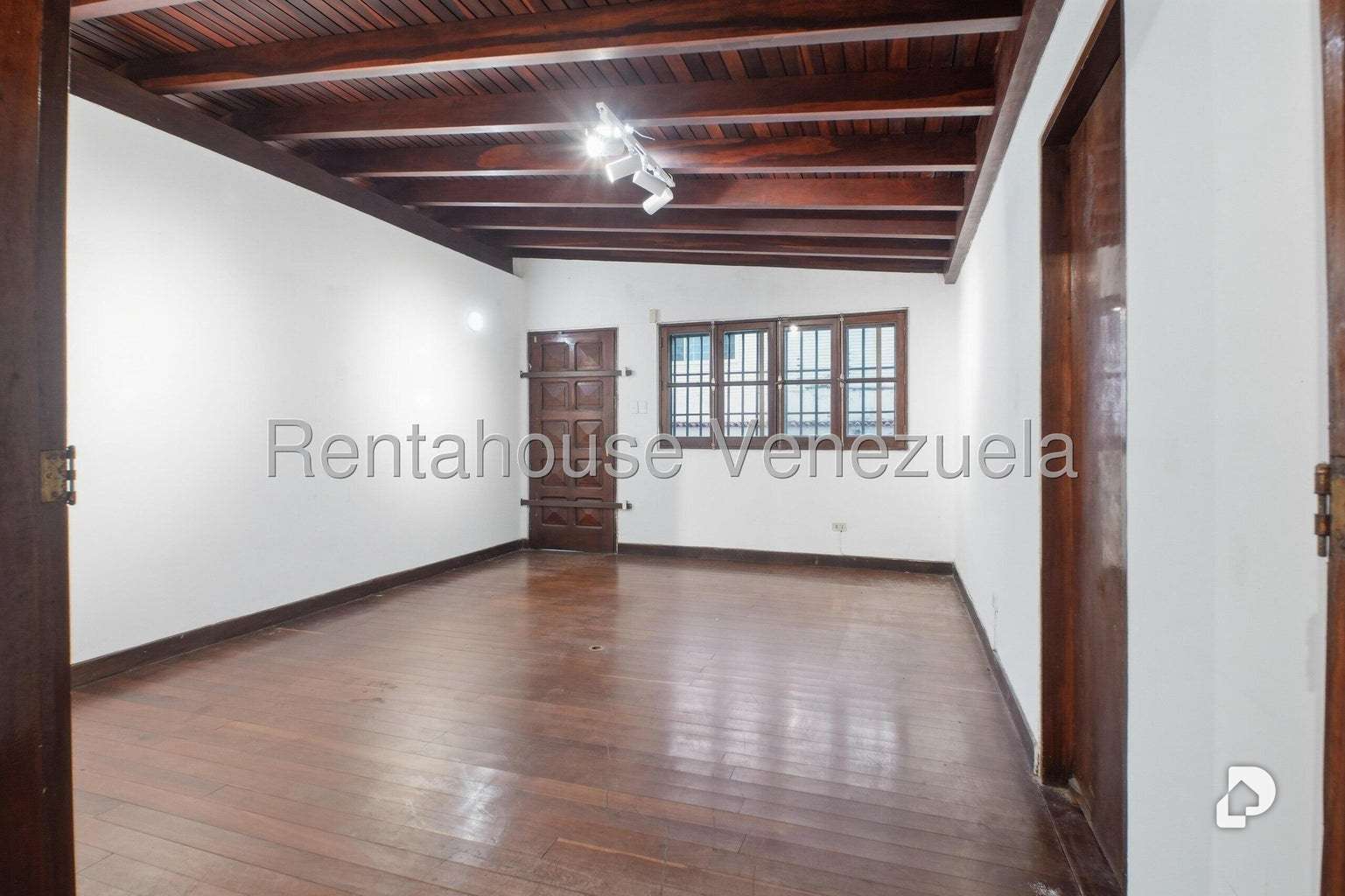 Casa en La Lagunita Country Club, Caracas – 6