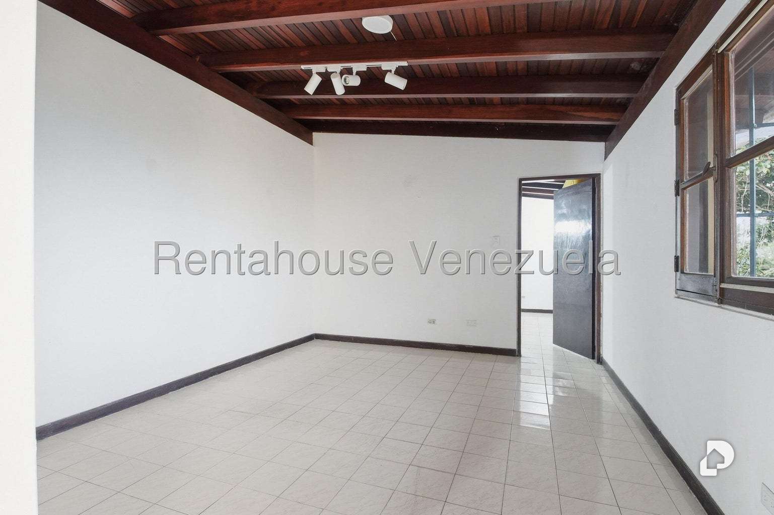 Casa en La Lagunita Country Club, Caracas – 18