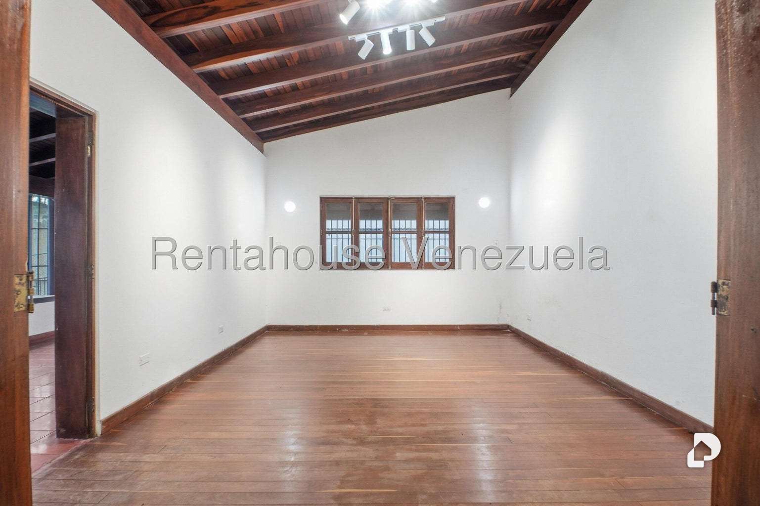 Casa en La Lagunita Country Club, Caracas – 14