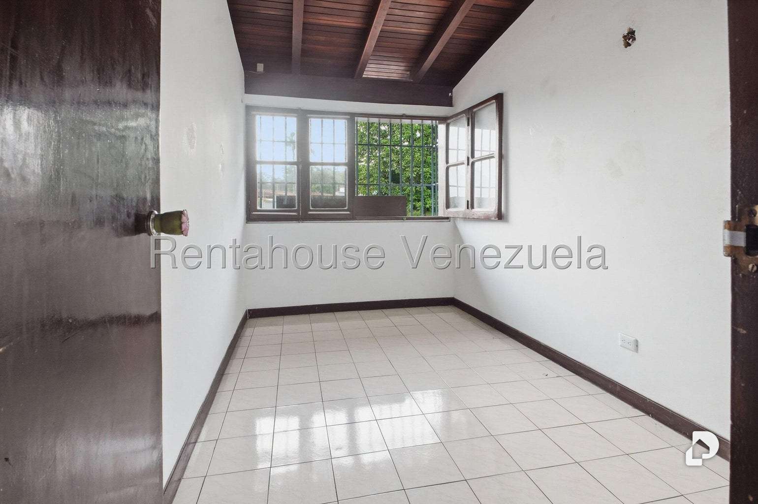 Casa en La Lagunita Country Club, Caracas – 21