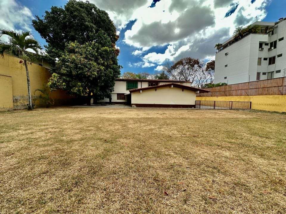Terreno en El Bosque, Caracas - 1