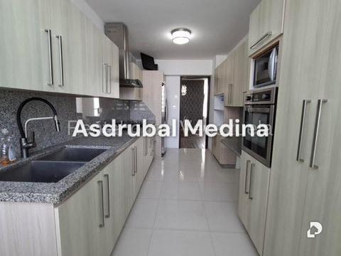 Apartamento en Los Palos Grandes, Caracas – 5
