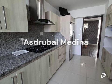 Apartamento en Los Palos Grandes, Caracas – 4