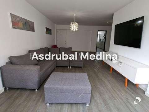 Apartamento en Los Palos Grandes, Caracas – 2