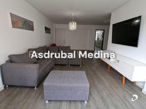 Apartamento en Los Palos Grandes, Caracas – 2