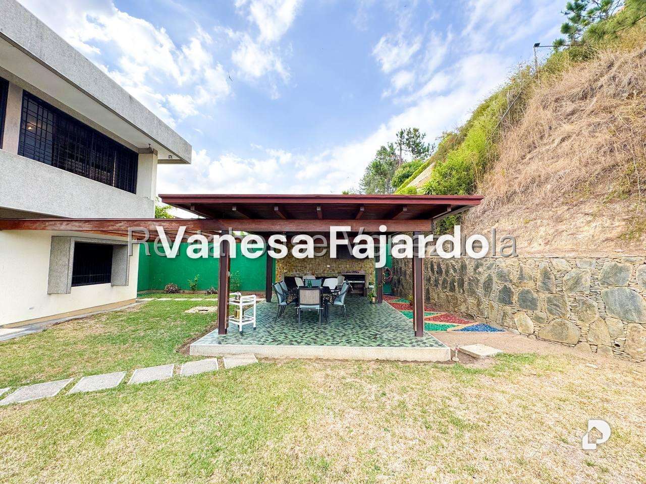 Casa en Los Naranjos (del Cafetal), Caracas – 22