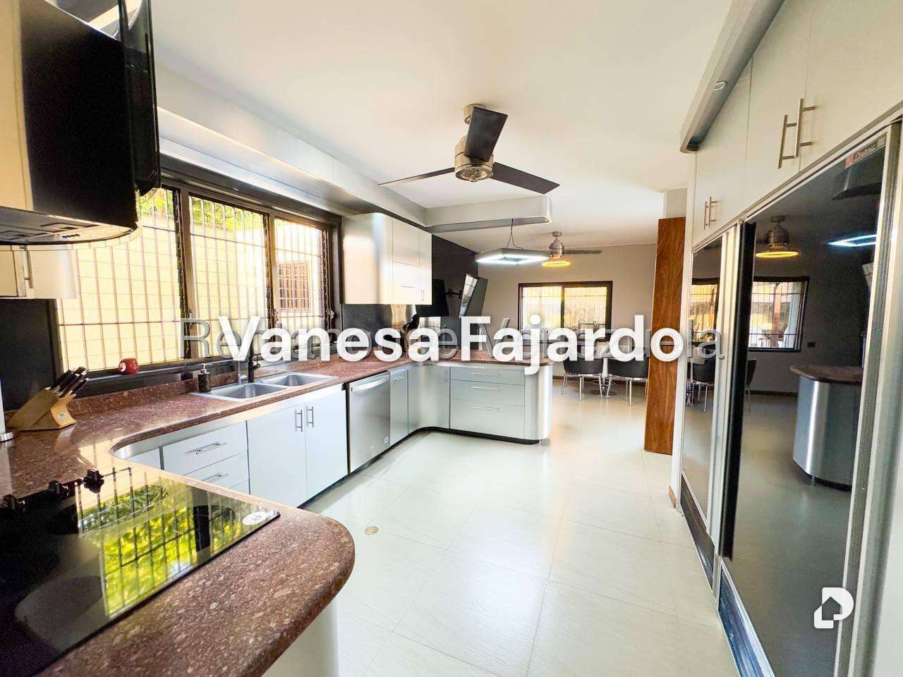 Casa en Los Naranjos (del Cafetal), Caracas – 14