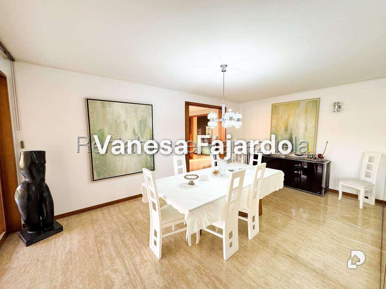 Casa en Los Naranjos (del Cafetal), Caracas – 13