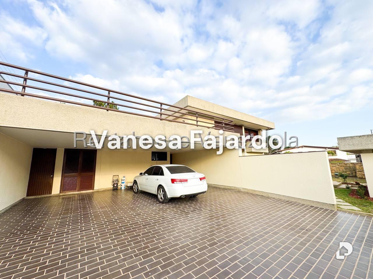 Casa en Los Naranjos (del Cafetal), Caracas – 3